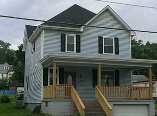 227 E Pike St, Houston, PA 15342