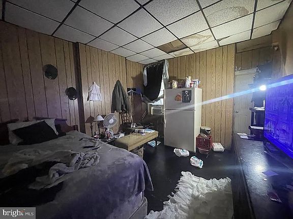 3rd image of 2836 N Park Ave