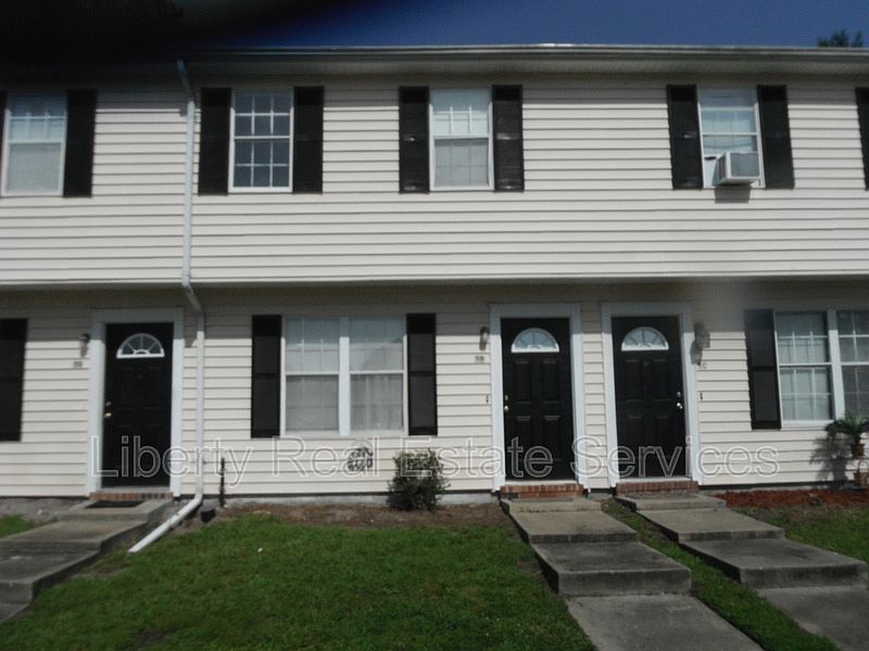 1st image of 1100 Pineland Ave APT 5B