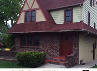 882 Helen St, Teaneck, NJ 07666