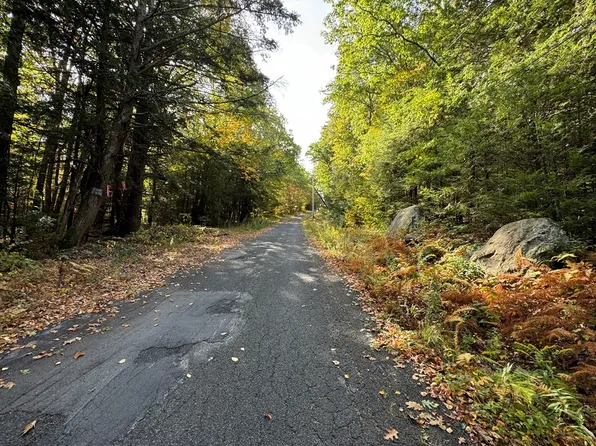 29-29 Ladd Rd #31, Sturbridge, MA 01566