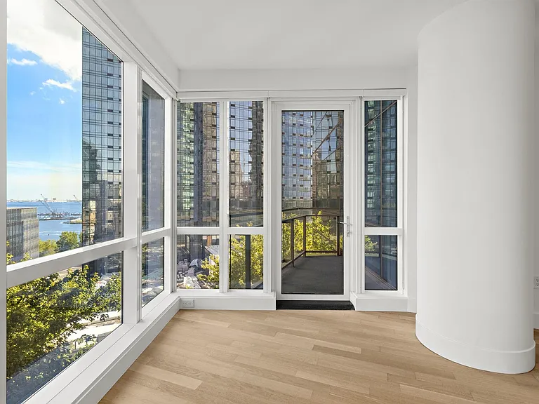 77 Hudson St #1409 — Photo 6