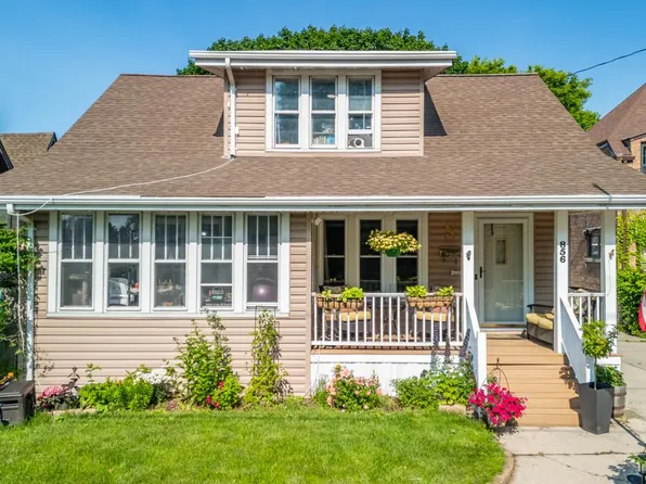 856 North 11th STREET, Manitowoc, WI 54220