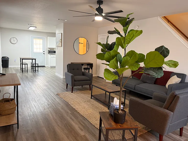 2812 Cantabrian Dr #A — Photo 35