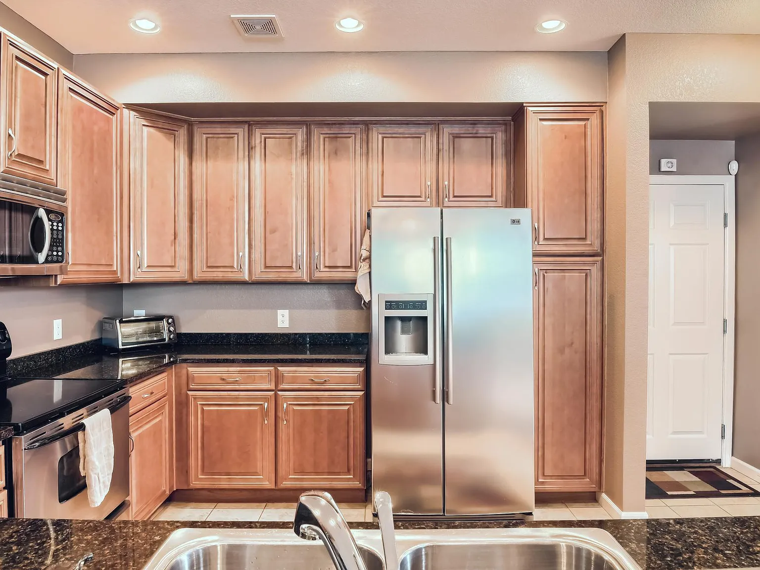 1751 S Buchanan Cir — Photo 4