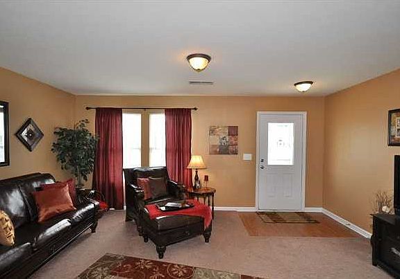 2nd image of 126 Blackwell Ct