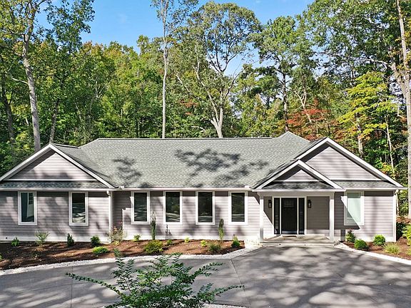 3rd image of 878 Forest Green Rd