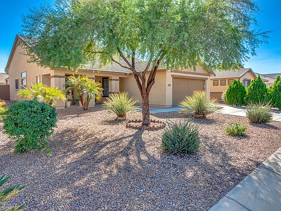 3rd image of 1945 W Half Moon Cir