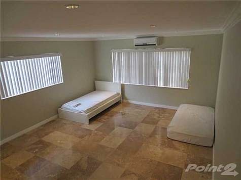 2nd image of 901 SE 2nd Ct APT 4