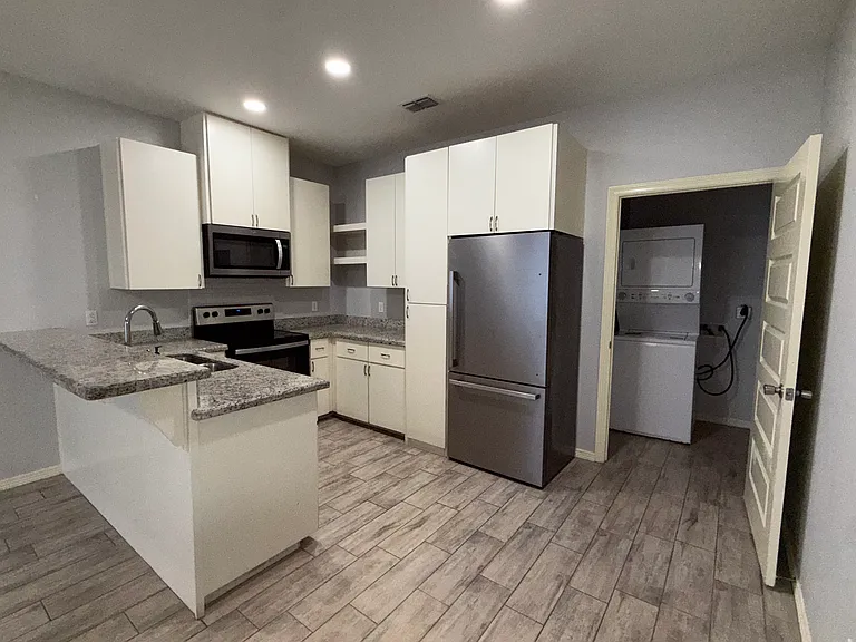 1503 W Heritage Dr #3 — Photo 8