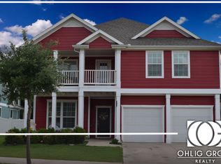 9919 Wethers Field Cir, Aubrey, TX 76227