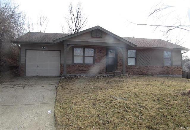 1st image of 10 Victoria Place Ct