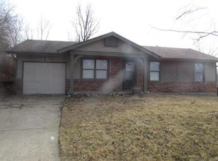 10 Victoria Place Ct, Saint Charles, MO 63304