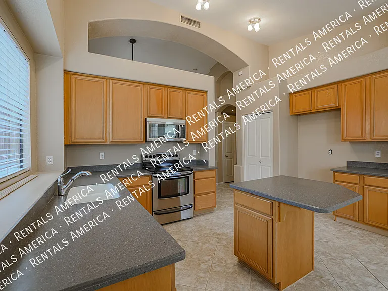 263 E Ashurst Dr — Photo 13