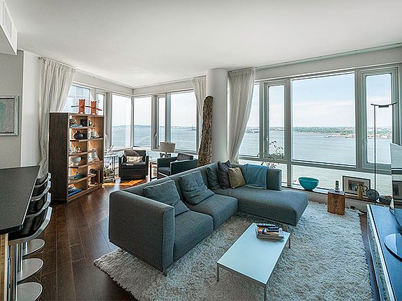 2nd image of 70 Little St W Unit 20E