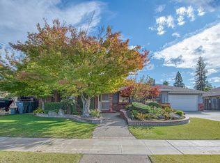 1613 E Fallbrook Ave, Fresno, CA