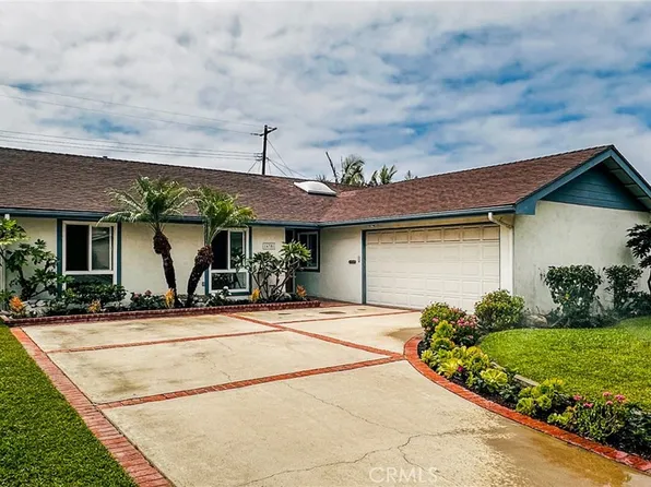 16381 Lakemont Ln, Huntington Beach, CA 92647