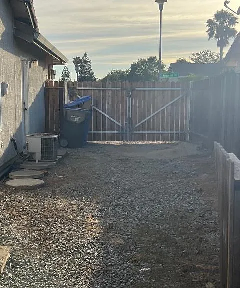 1149 Amberhill Ave — Photo 8