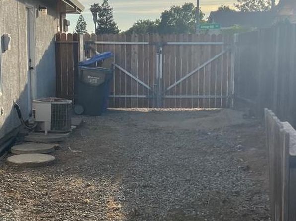1149 Amberhill Ave, Galt, CA 95632