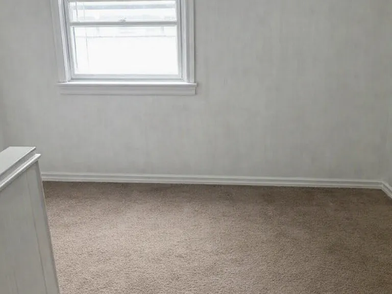 Bonus room with closet and cubby storage. Freshly painted, new mini-blinds.