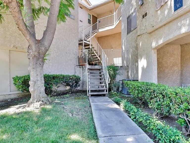 2410 N Towne Ave #35 — Photo 17