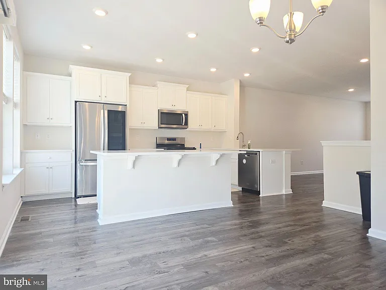 34 Autumn Park Dr — Photo 3