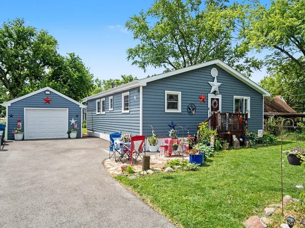 5203 W Court St, Monee, IL 60449