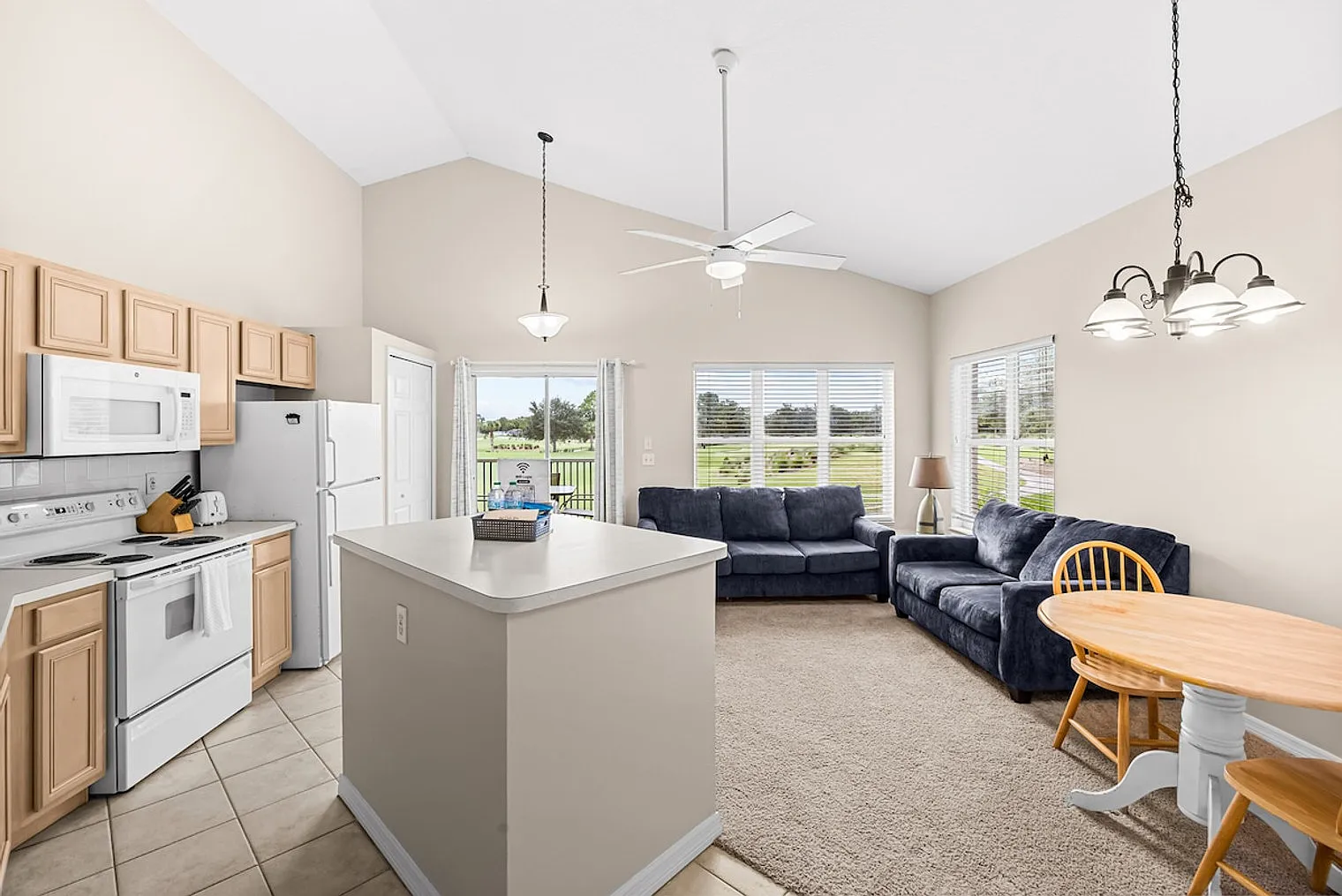 2 bed, 2.0 bath, $4,483 — Photo 1