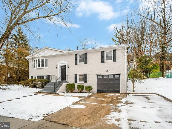 3rd image of 6611 Pepin Dr