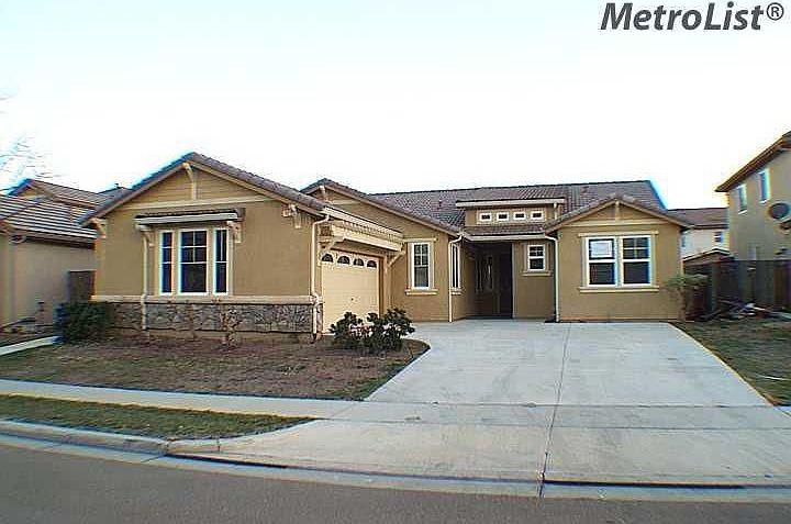 1st image of 1422 Hunter Creek Dr