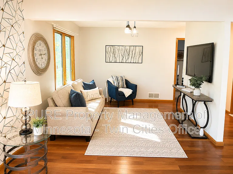10247 Nottingham Trl — Photo 7