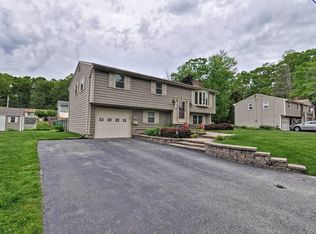 113 Lucy Ln, Somerset, MA 02726