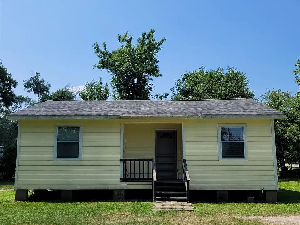 1714 County Road 244 E
