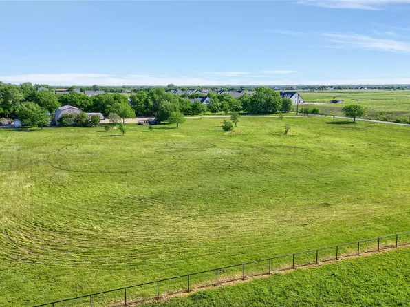 2 Jc Maples Rd #J, Gunter, TX 75058