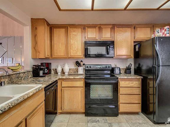3rd image of 35888 Paseo Circulo E