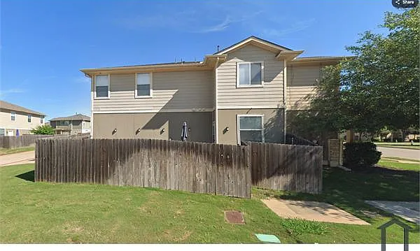 3 bed, 1296 sqft, $3,000 — Photo 3