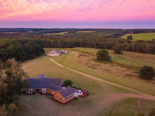 2987 Enzor Rd, Troy, AL 36079