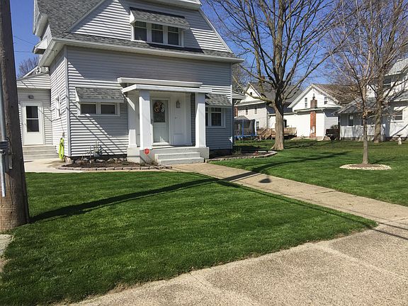 2nd image of 313 E Jefferson St