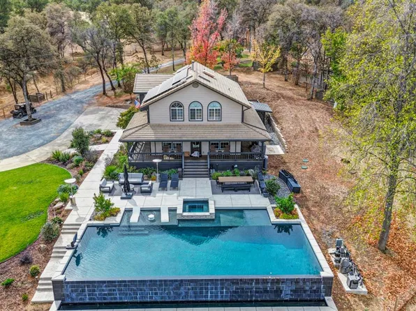 220 Floral Ln, Newcastle, CA 95658