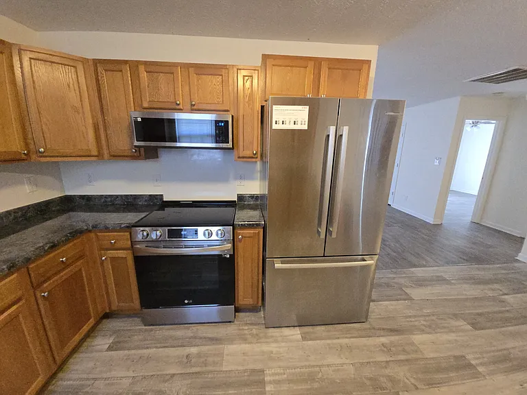 1504 Mack St — Photo 5