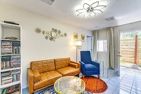 810 E Fairmount Ave #B