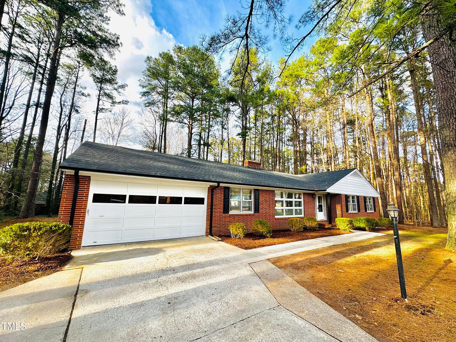 2330 Oxford Rd, Henderson, NC 27536 Zillow