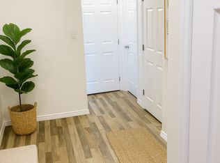 16611 30th Ave SW, Edmonton, AB T6W4P9