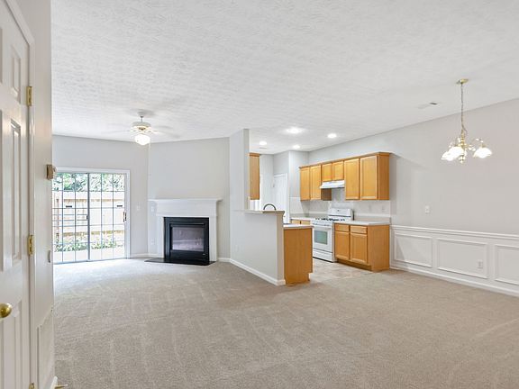 4th image of 497 Lantern Wood Dr #497