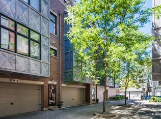 2134 W Irving Park Rd APT 2, Chicago, IL 60618