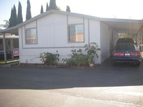 1st image of 2907 S Santa Fe Ave Space 8