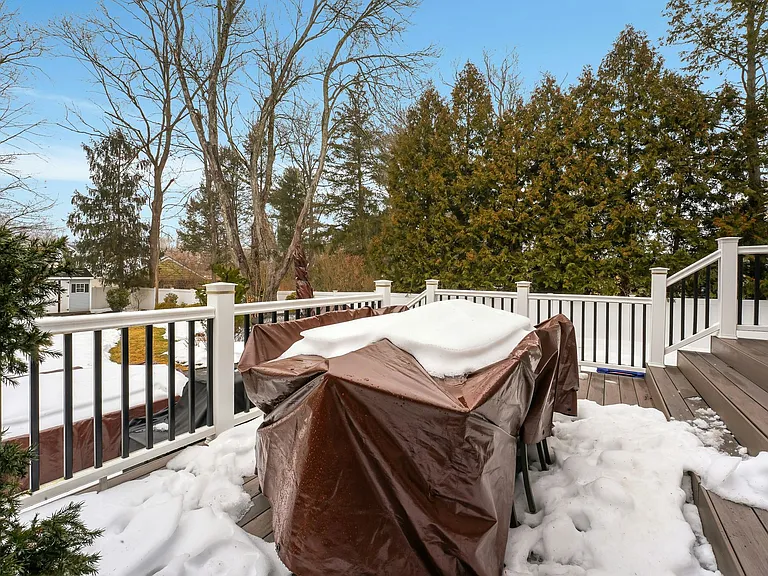 41 Fairview Ave — Photo 27