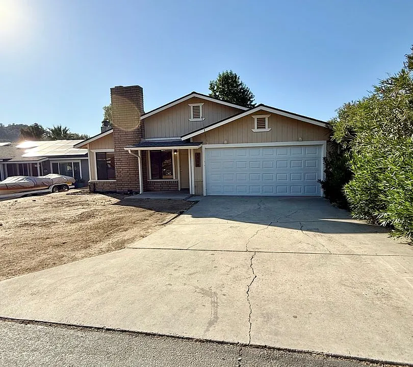 4929 Sparrow Hawk Ln