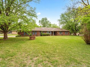 5801 Whitney Ct, Bartlesville, OK 74006