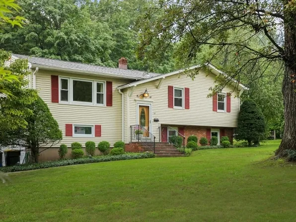 37 Ambar Pl, Bernardsville Boro, NJ 07924